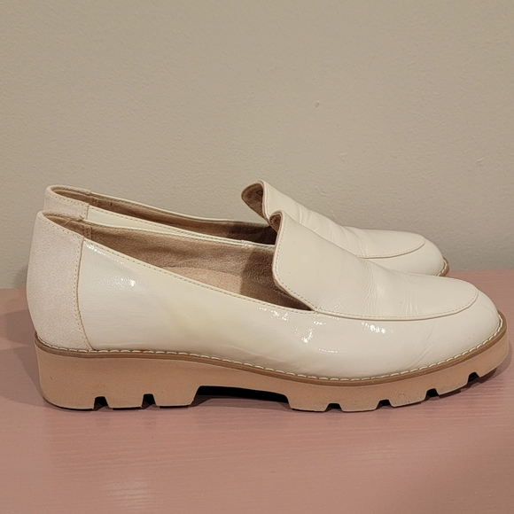Vionic Kensley Slip On Loafers Womens Cream Patent Leather Chucky Sole Flat Shoe - Picture 10 of 12
